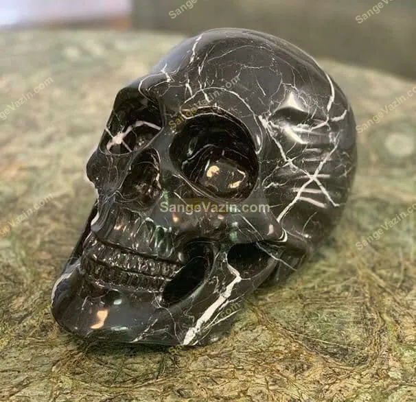 skull statue