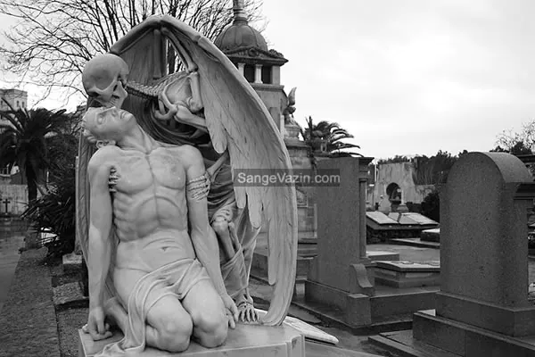 strange gravestones in the world