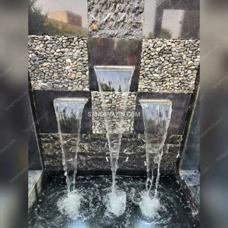 Sana curtain fountain closeup