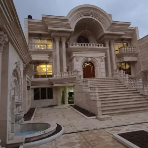 Travertine facade stone