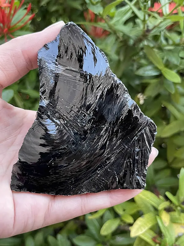 Obsidin Valuable Gemstones