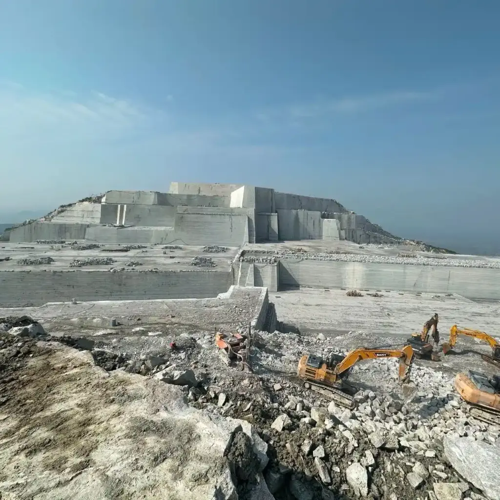 Baiyashan Granite Quarry